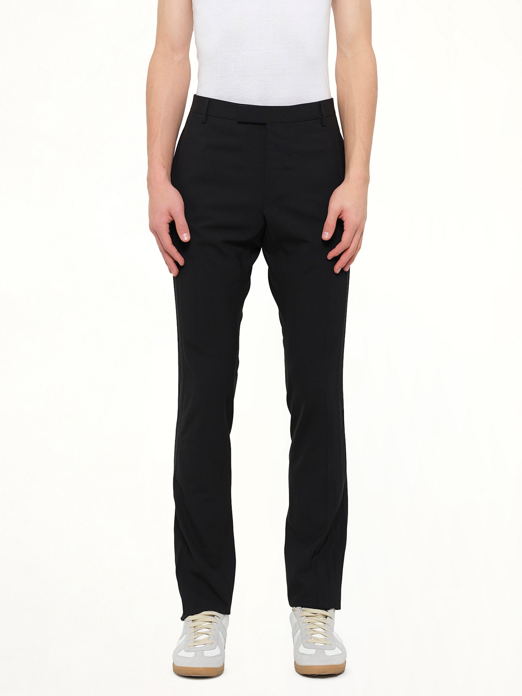 Slimfit Pants in Black