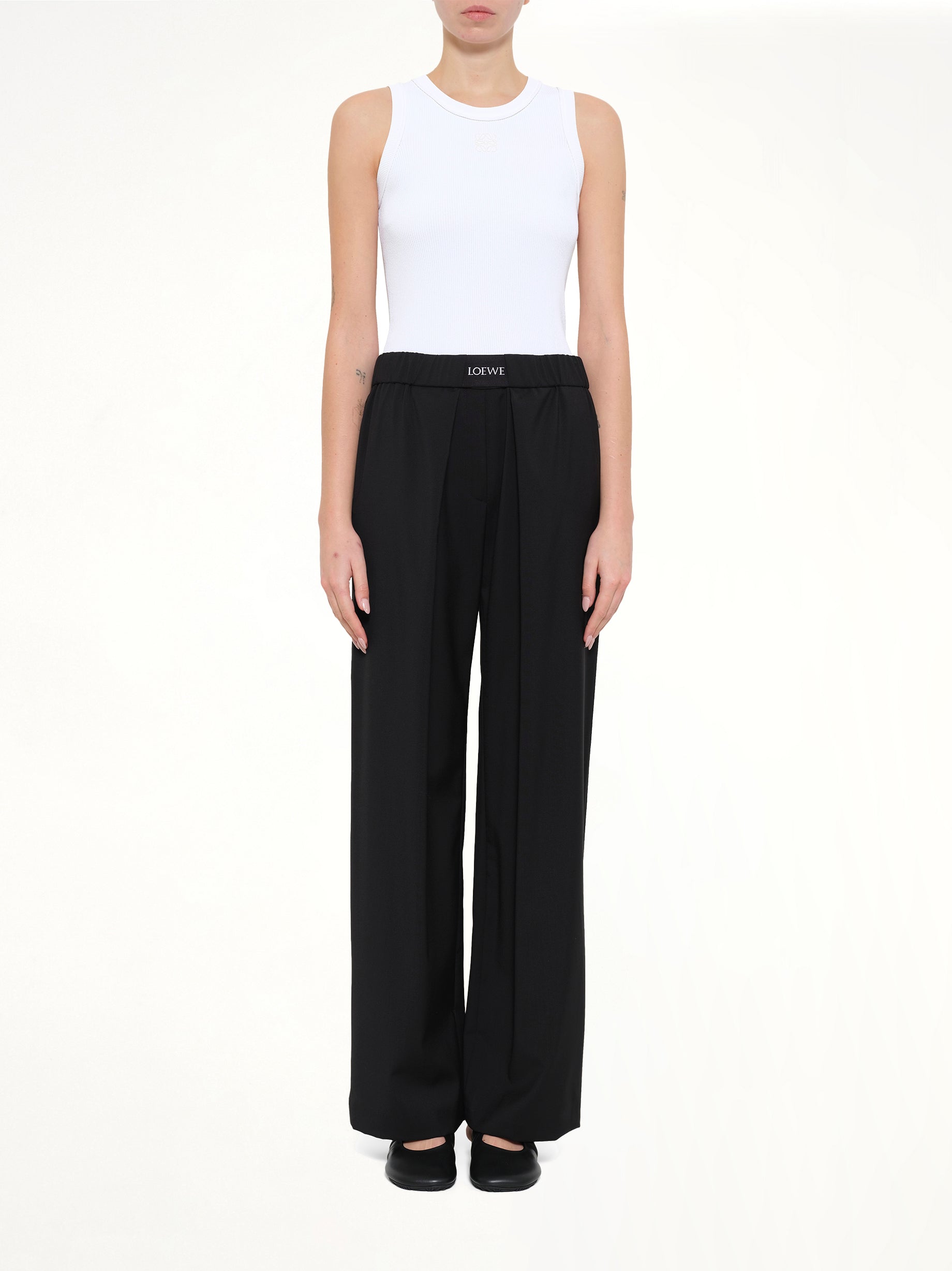 Logo Pleated Trousers in Black