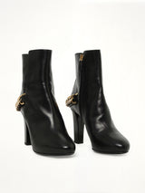 Boots W/ Chain in Black