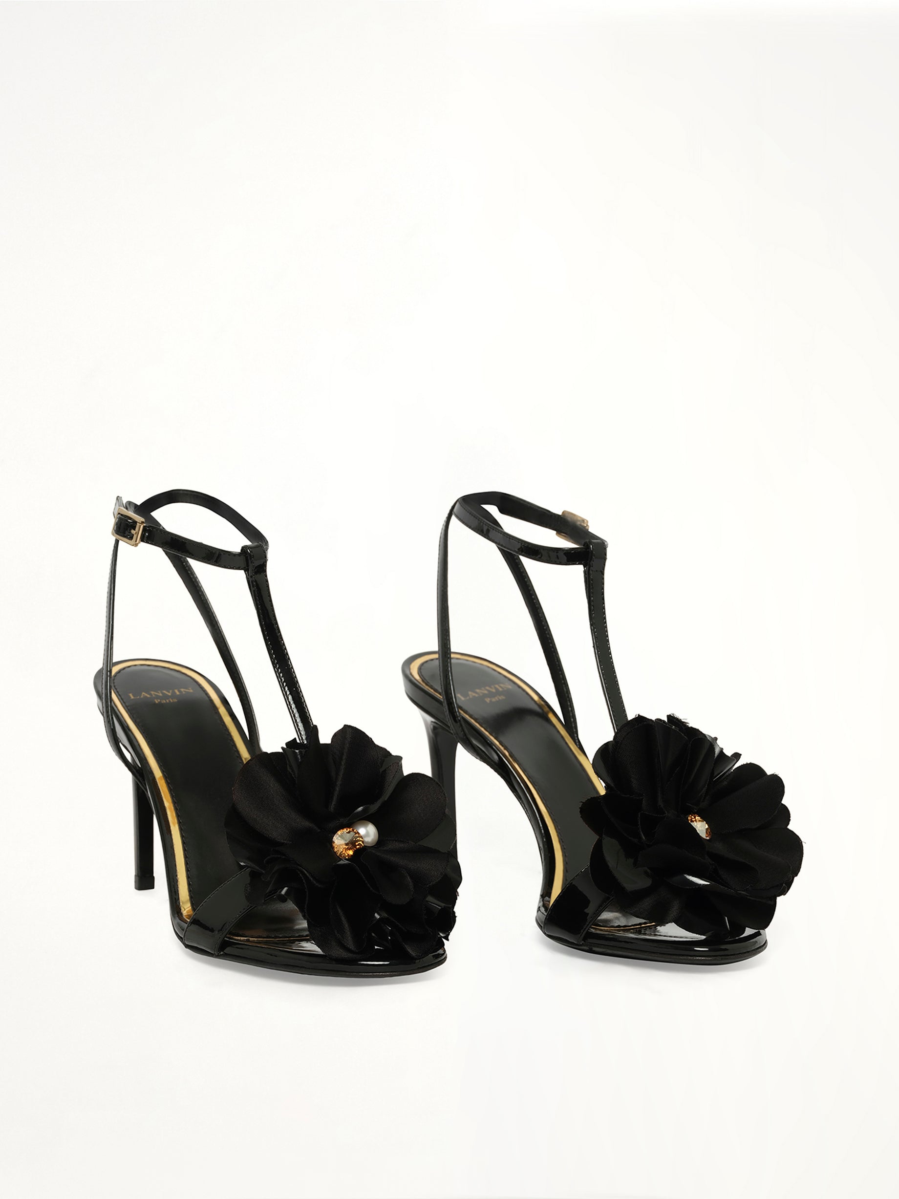 Chain Sandal in Black