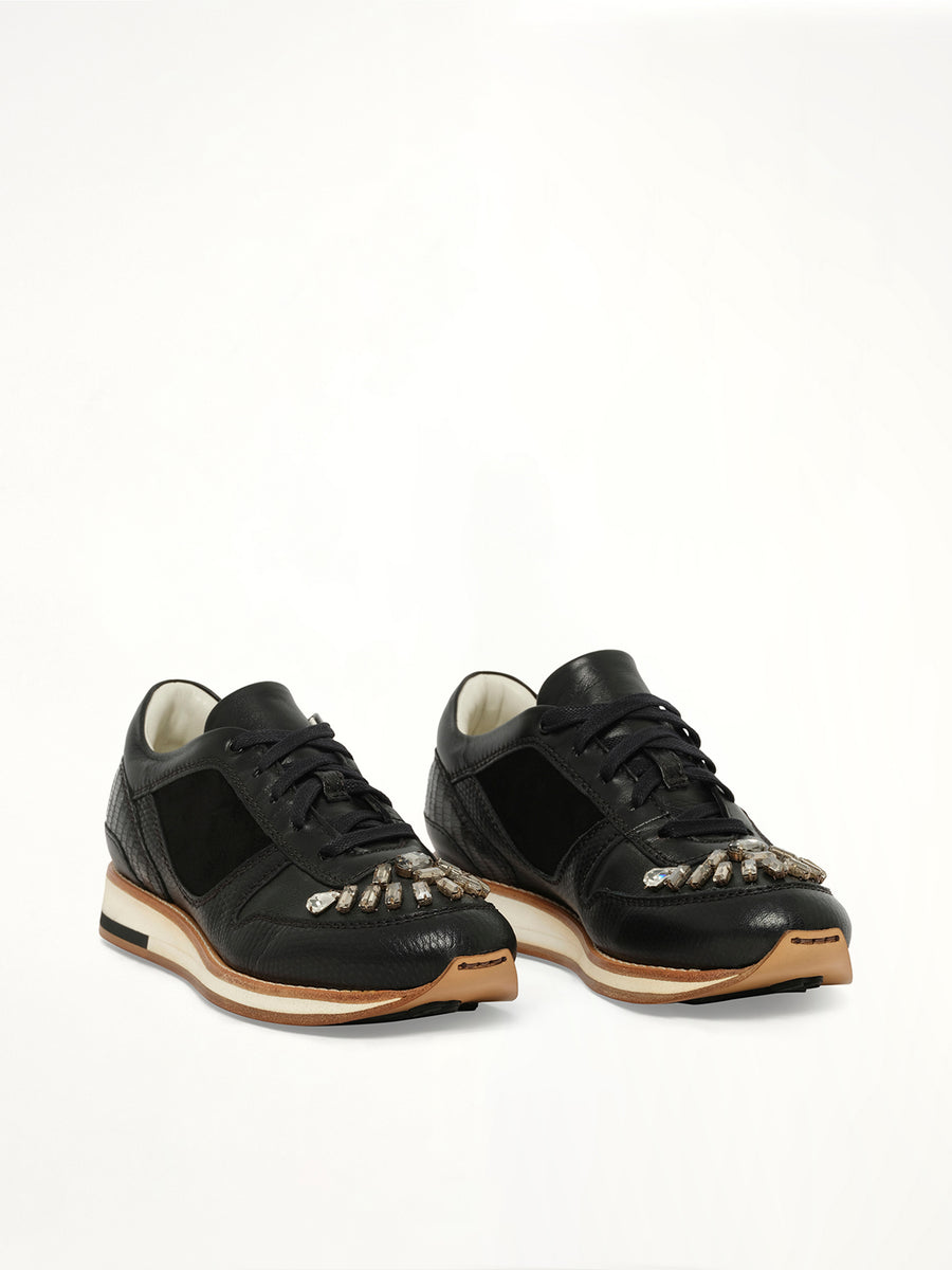 Running Sneaker in Black