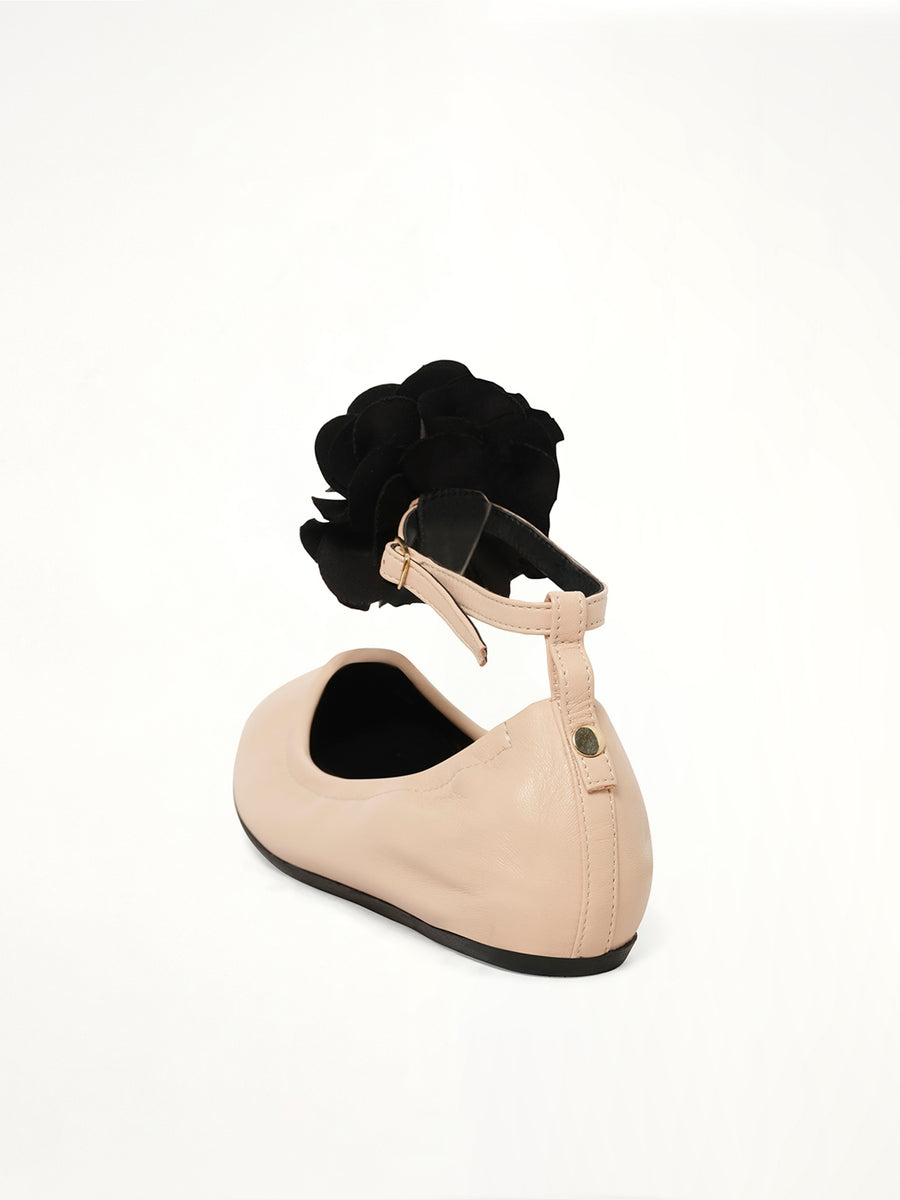 Flower Ballerina in Powder