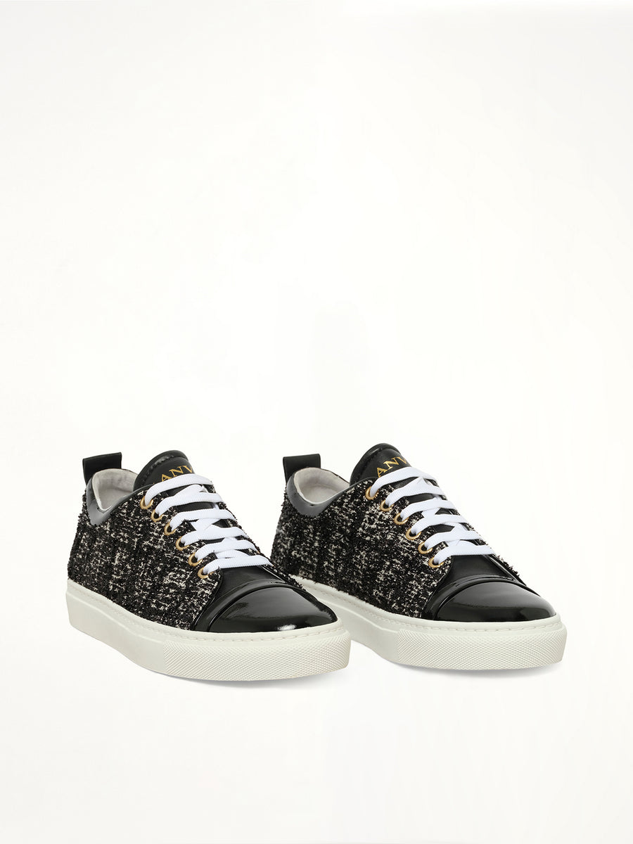 Low Sneaker in Black