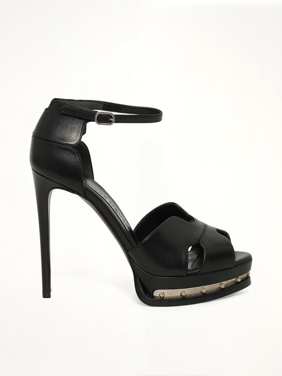 Sandal in Black