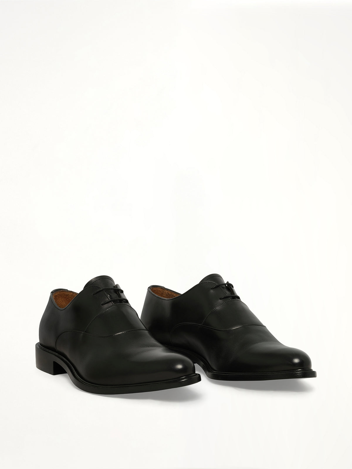Iconic Leather Richeliu in Black
