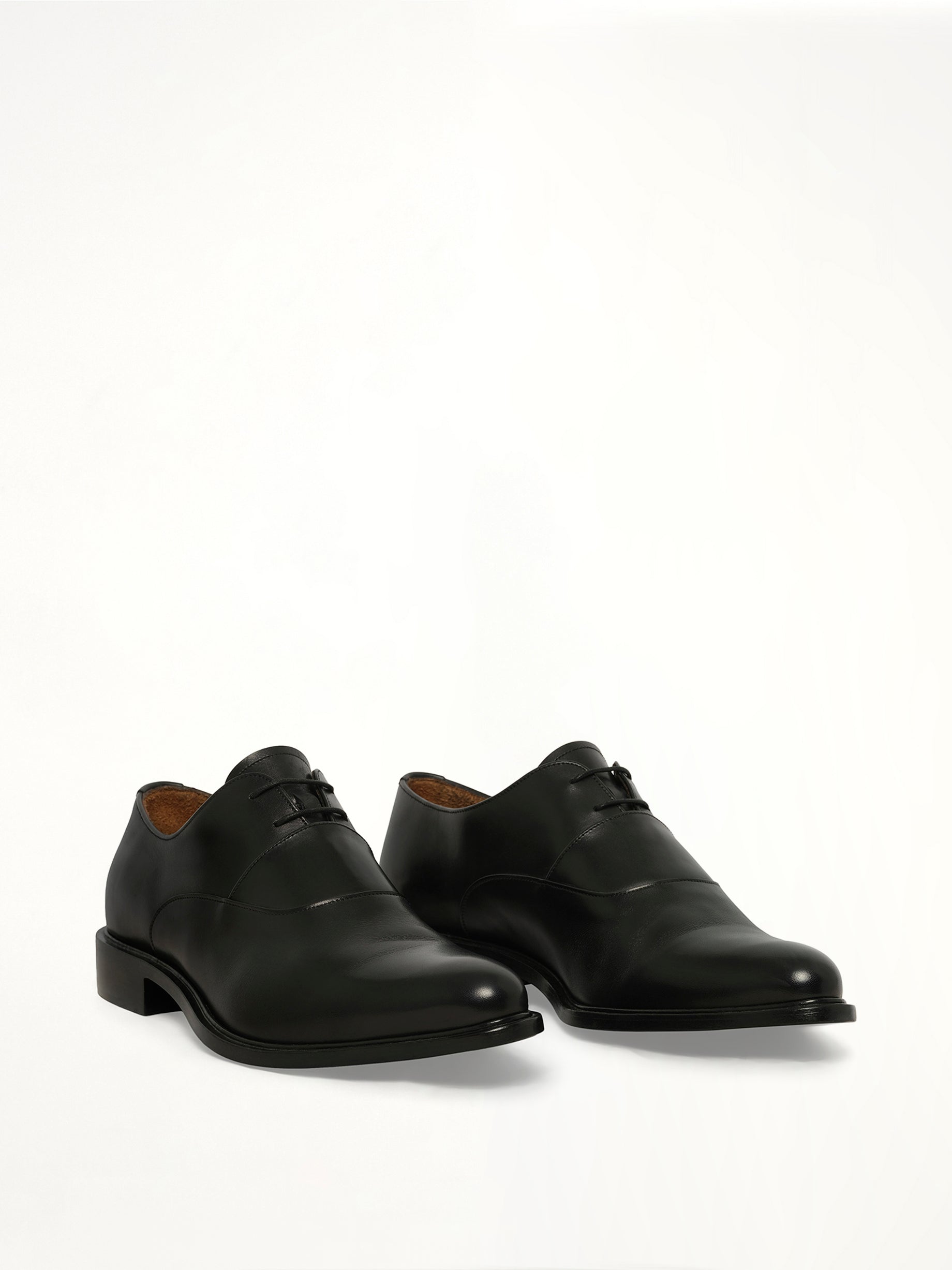 Iconic Leather Richeliu in Black