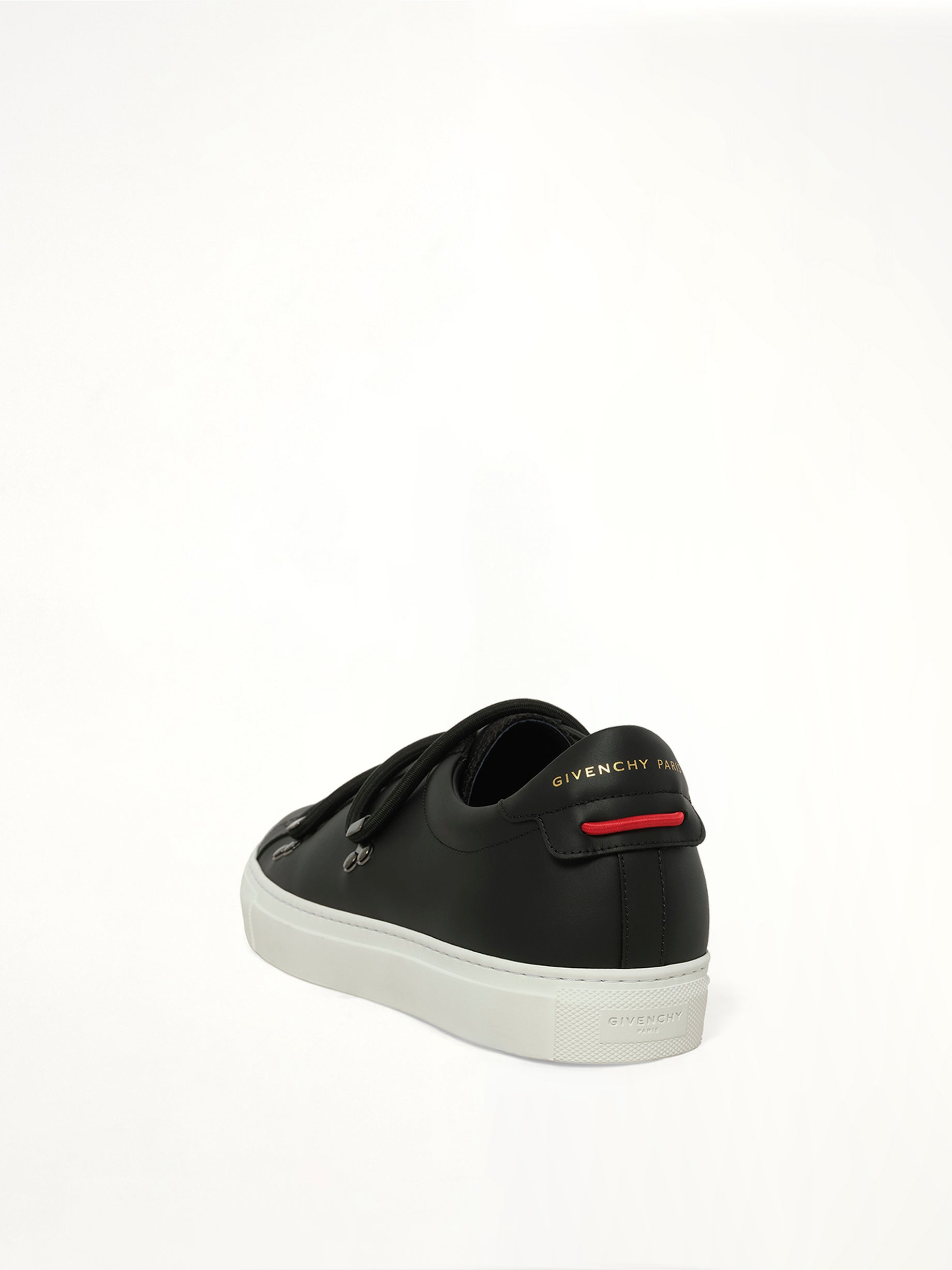 Urban Hike Sneaker in Black