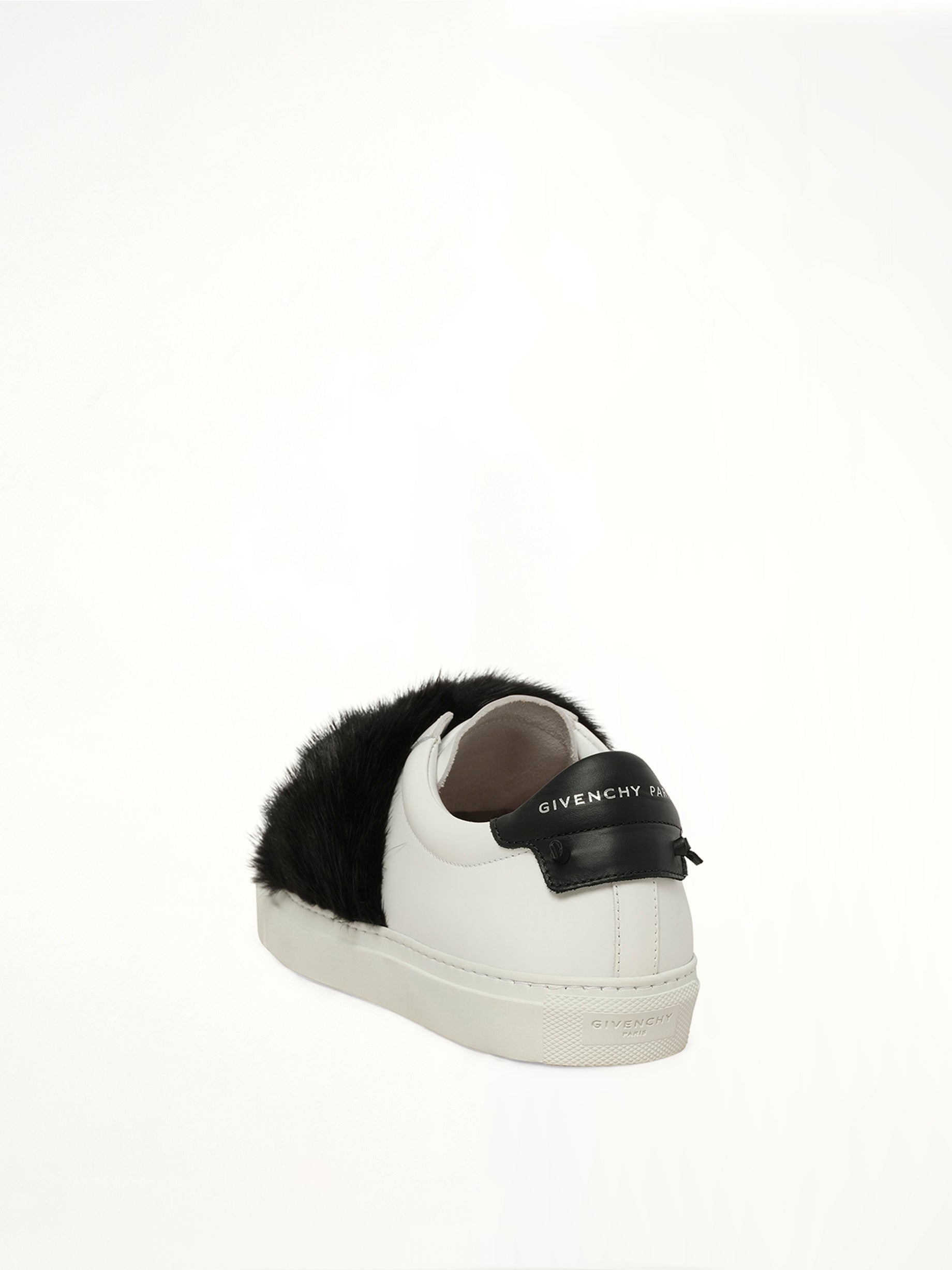 Urban Knot Elastic Sneaker in Black