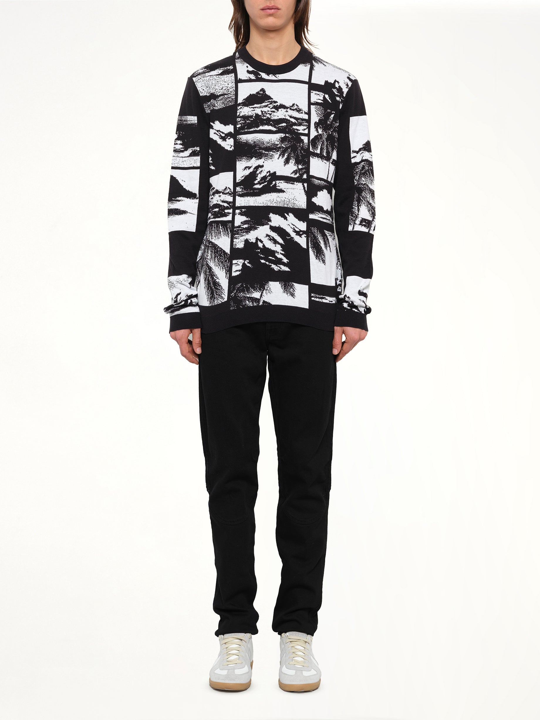 Crew Neck Knitwear in Black