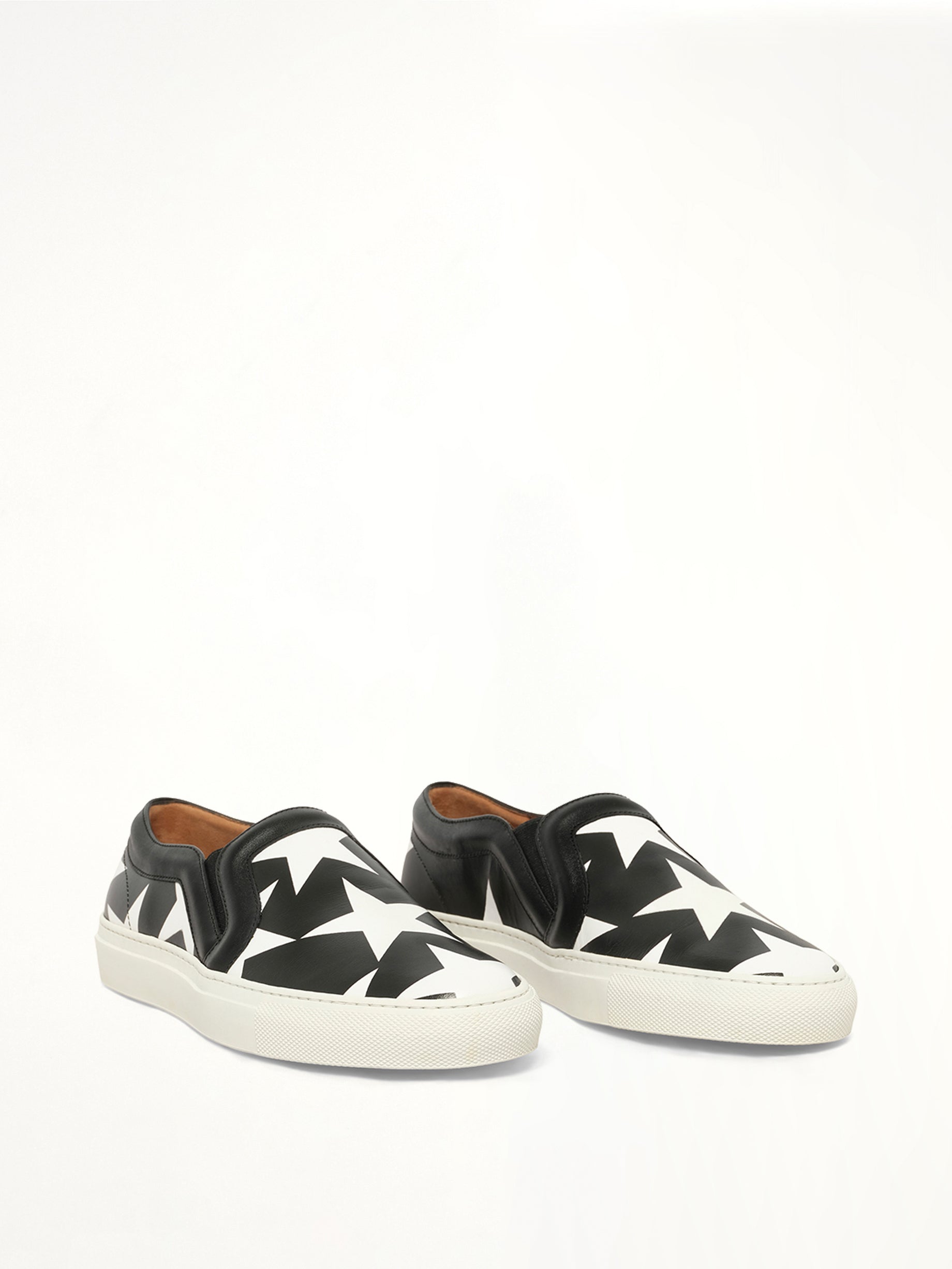 Givenchy Low Skate Sneaker in White