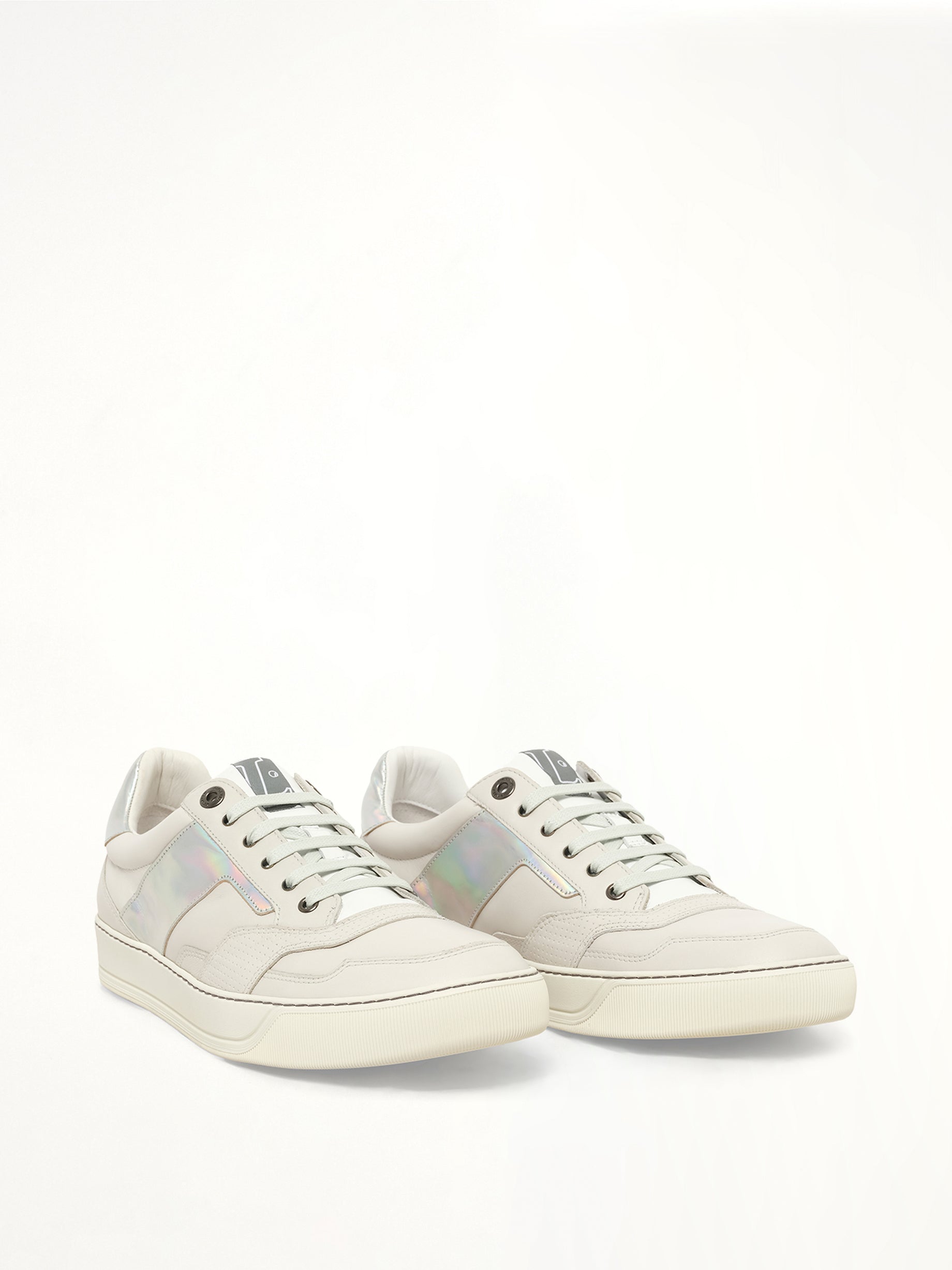Low Sneaker in Silver