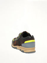 Running in Flower Print in Khaki