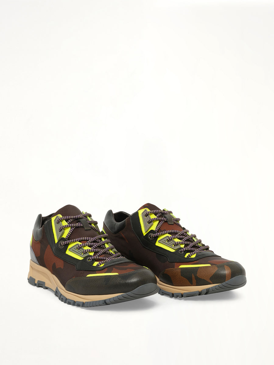 Running in Flower Print in Khaki