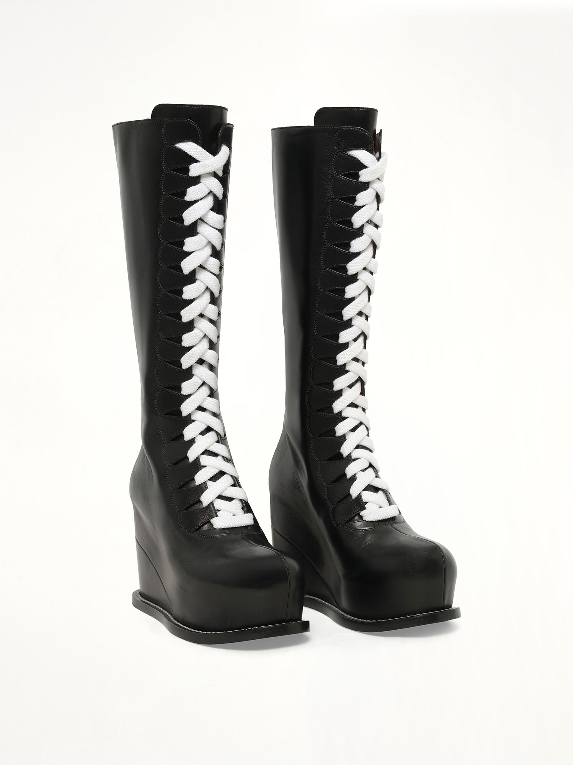 Wedge Frida Boots in Black