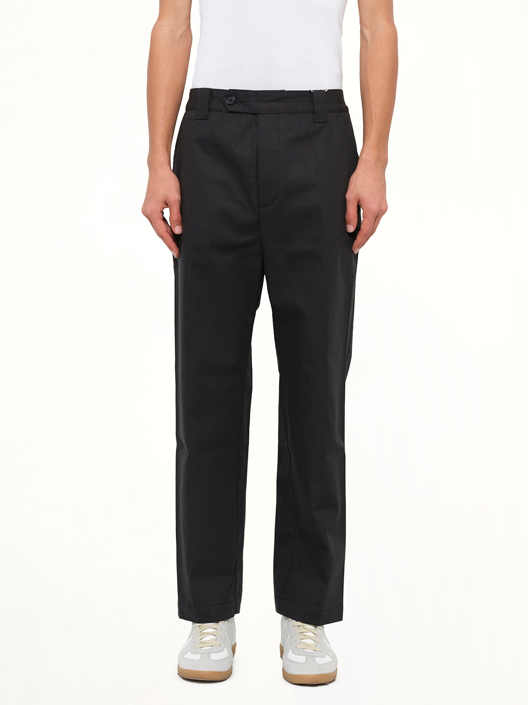 Cropped Pants in Black