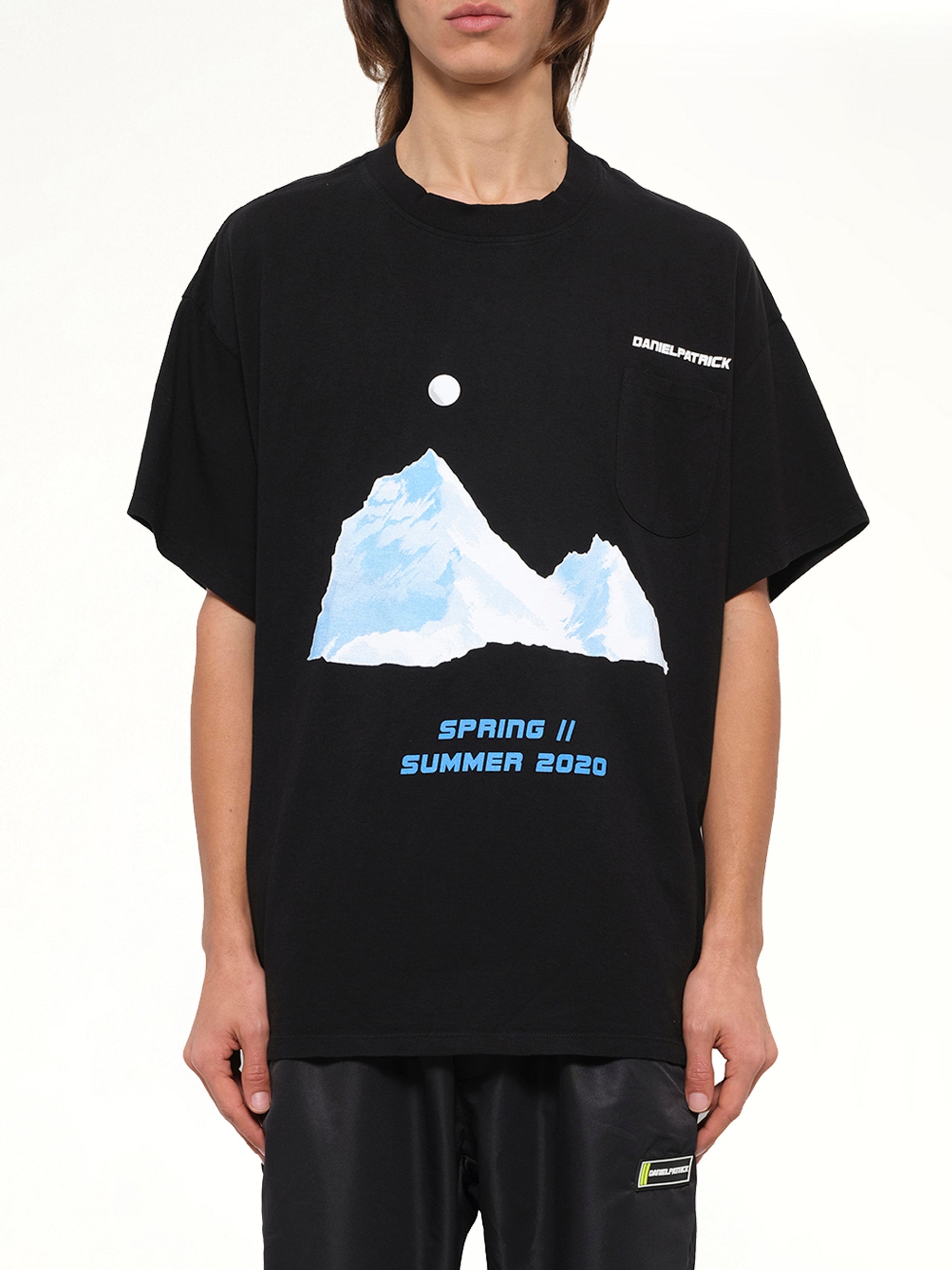 Mountain T-Shirt in Black