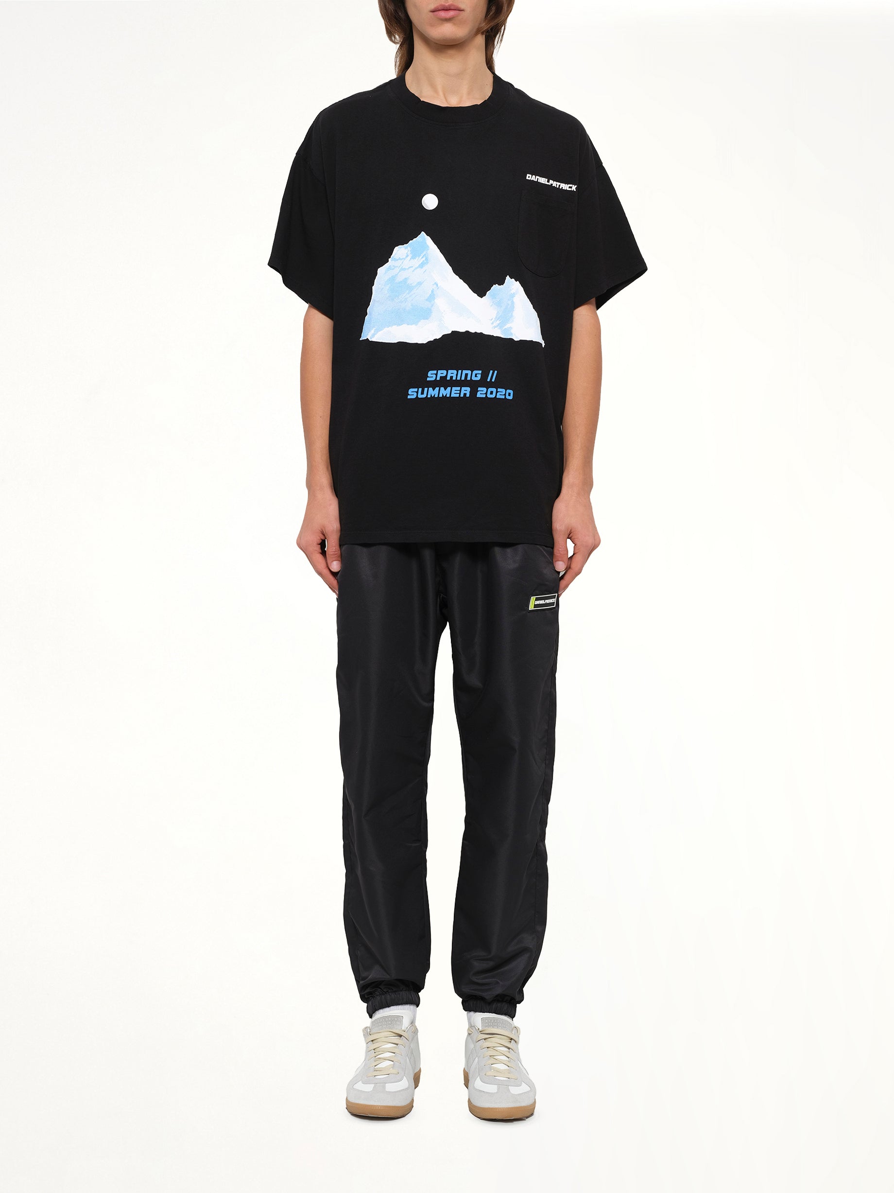 Mountain T-Shirt in Black