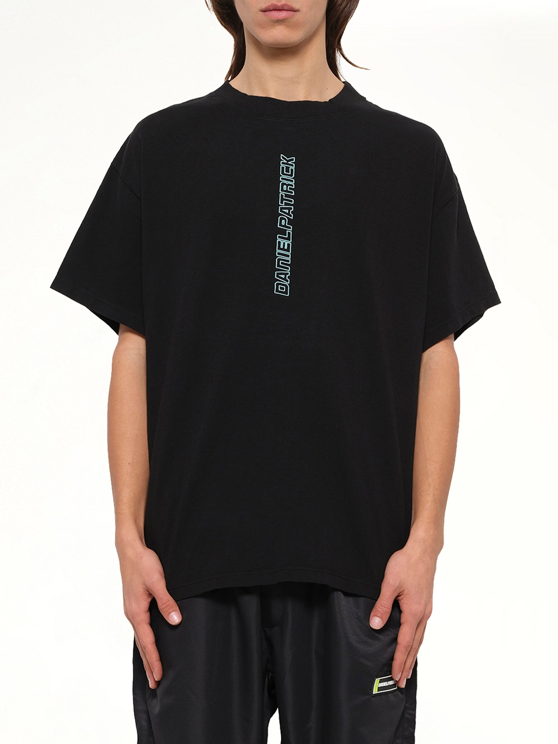 Vertical Logo T-Shirt in Black/Sea