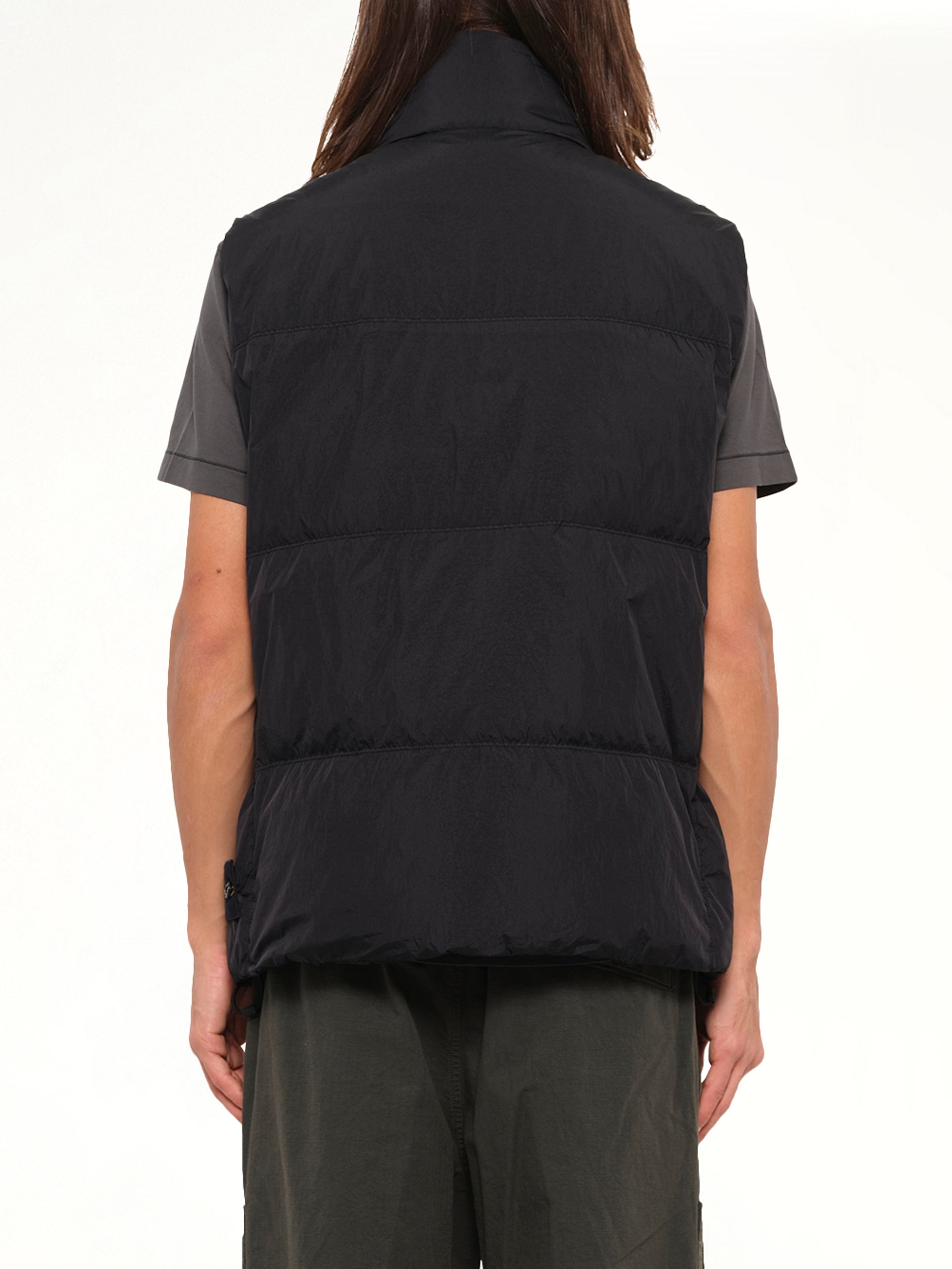 G100010 Crinkle Reps Padded Vest in Black