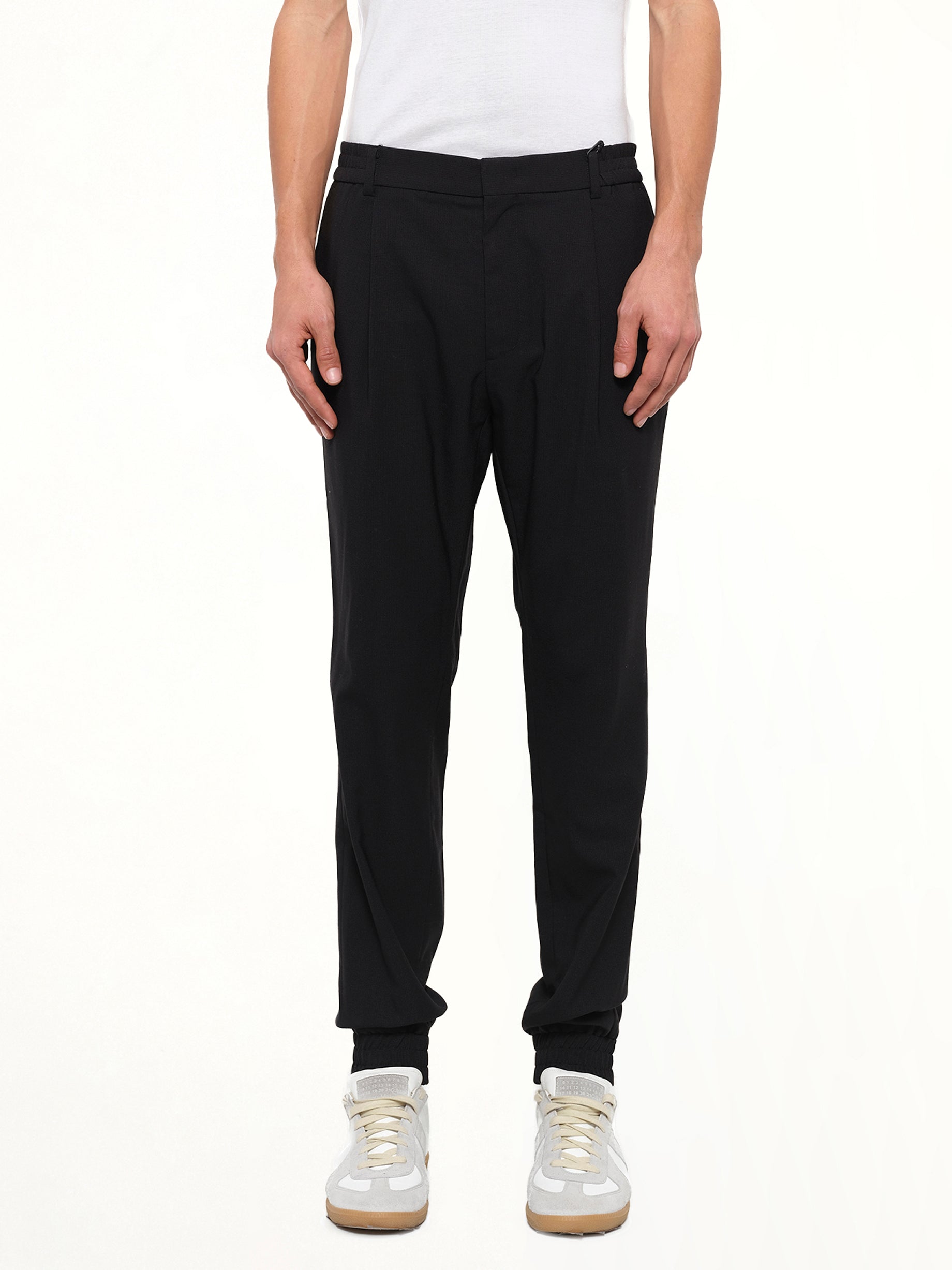 Juunj Pants in Black