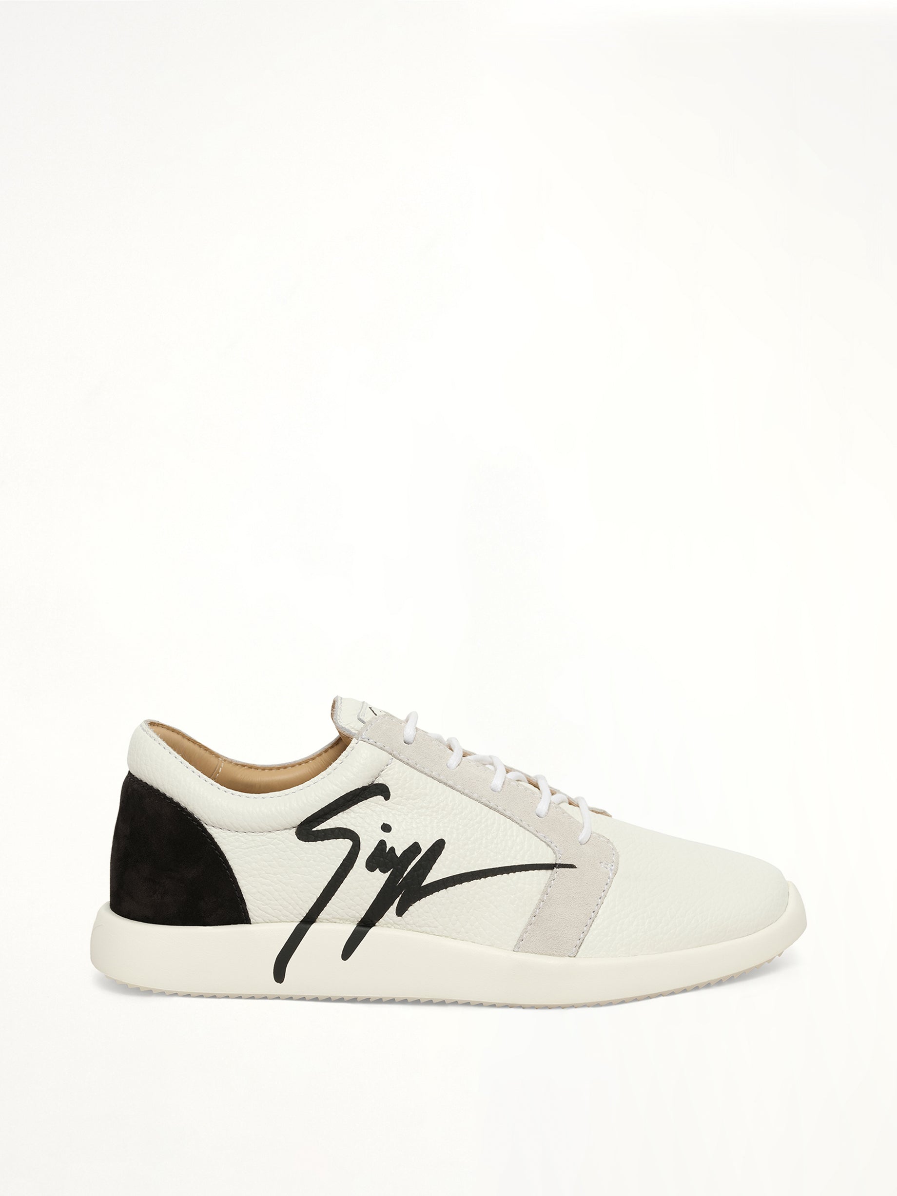 Indos Vague Sneaker in White