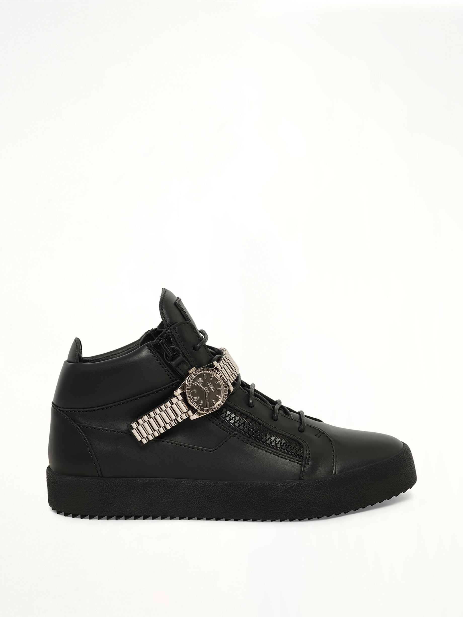 Vernice Vague Sneaker in Black