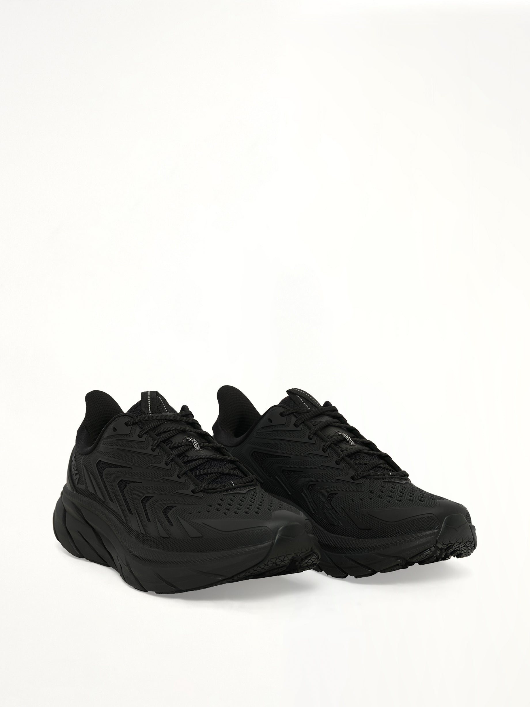 Clifton UTL Sneaker in Black