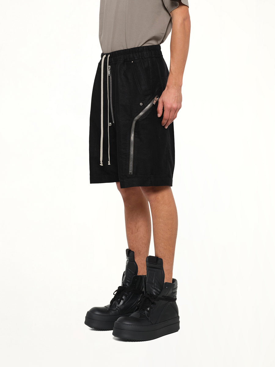 Moleskin Heizer Shorts in Black