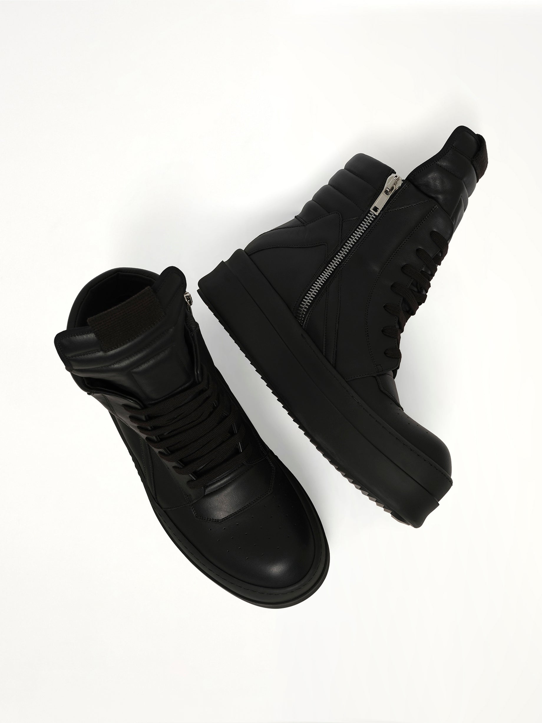 Mega Bumper Geobasket in All Black
