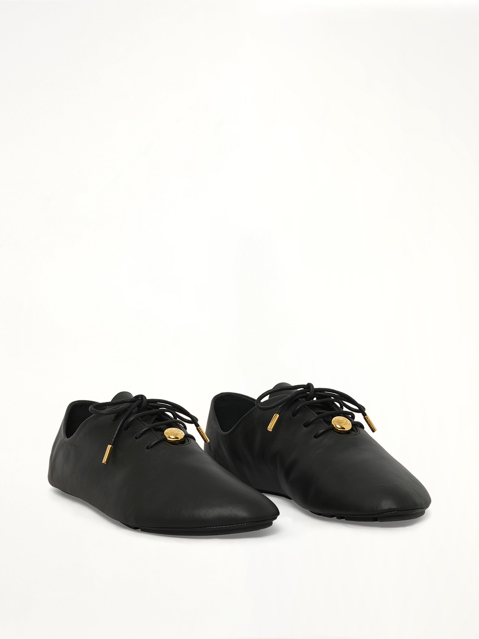 Pebble Soft Lace-Up Derby in Black