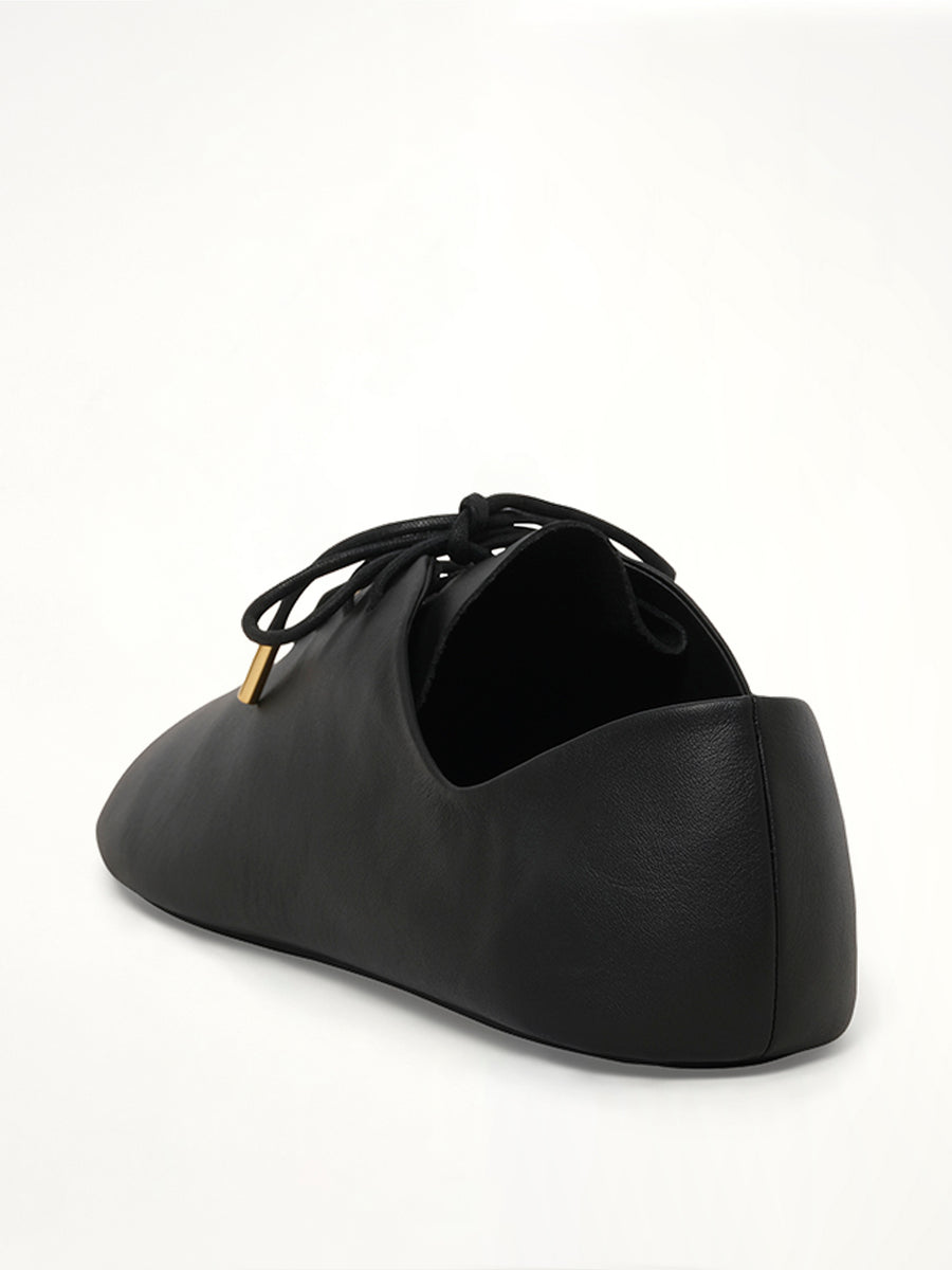 Pebble Soft Lace-Up Derby in Black