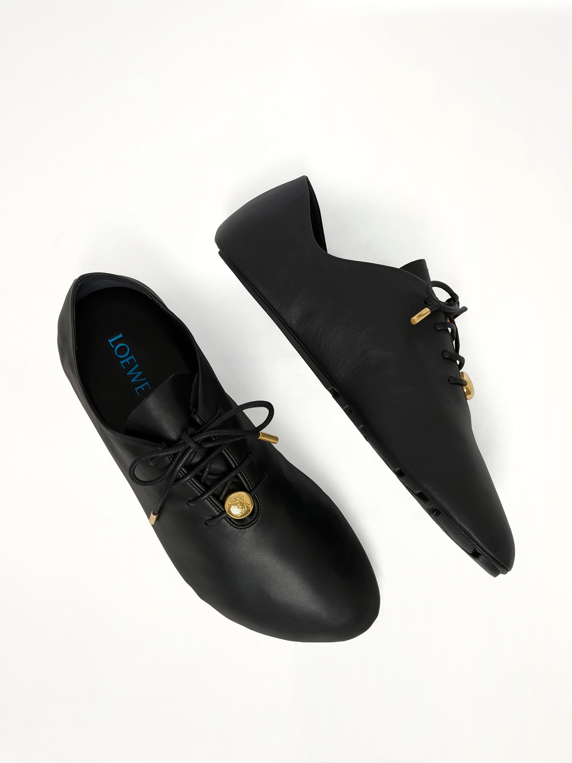 Pebble Soft Lace-Up Derby in Black