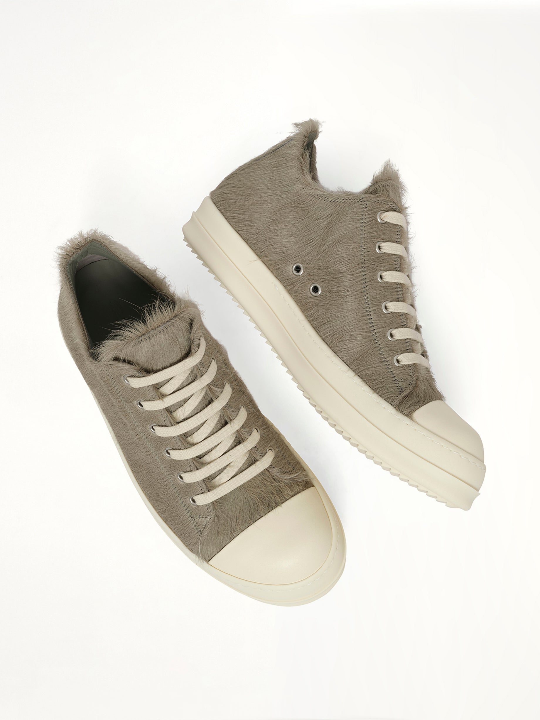 Pony Low Sneaks in Dark Pearl
