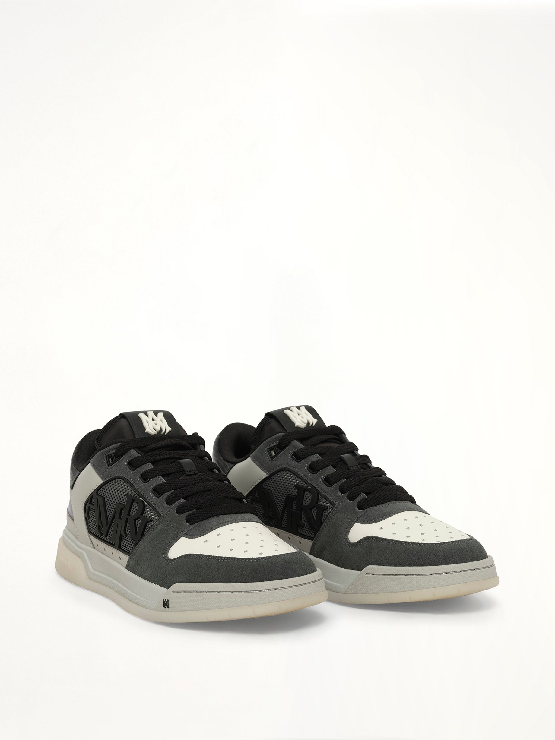Classic Low in Black/Grey