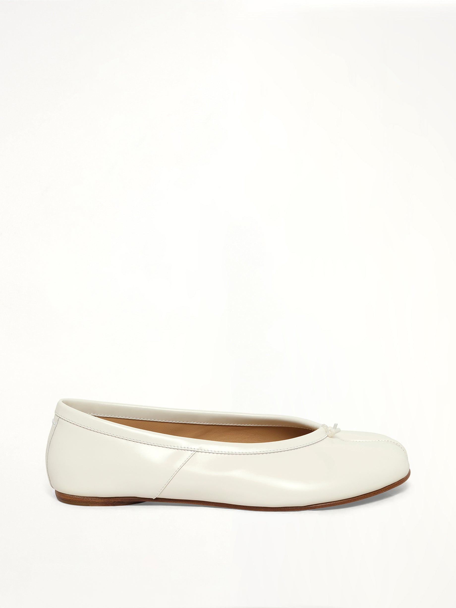 Tabi Ballerina in White
