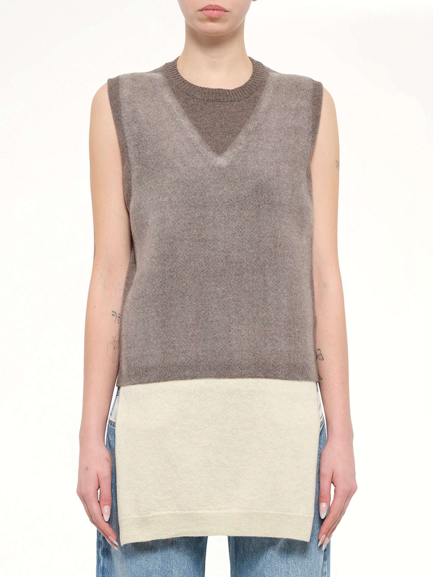 Fuse Knit Vest in Mud/Ecru