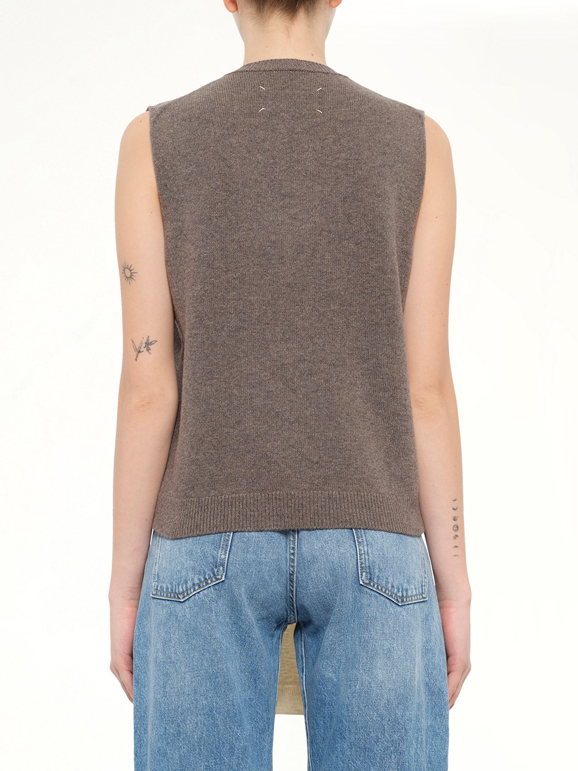 Fuse Knit Vest in Mud/Ecru