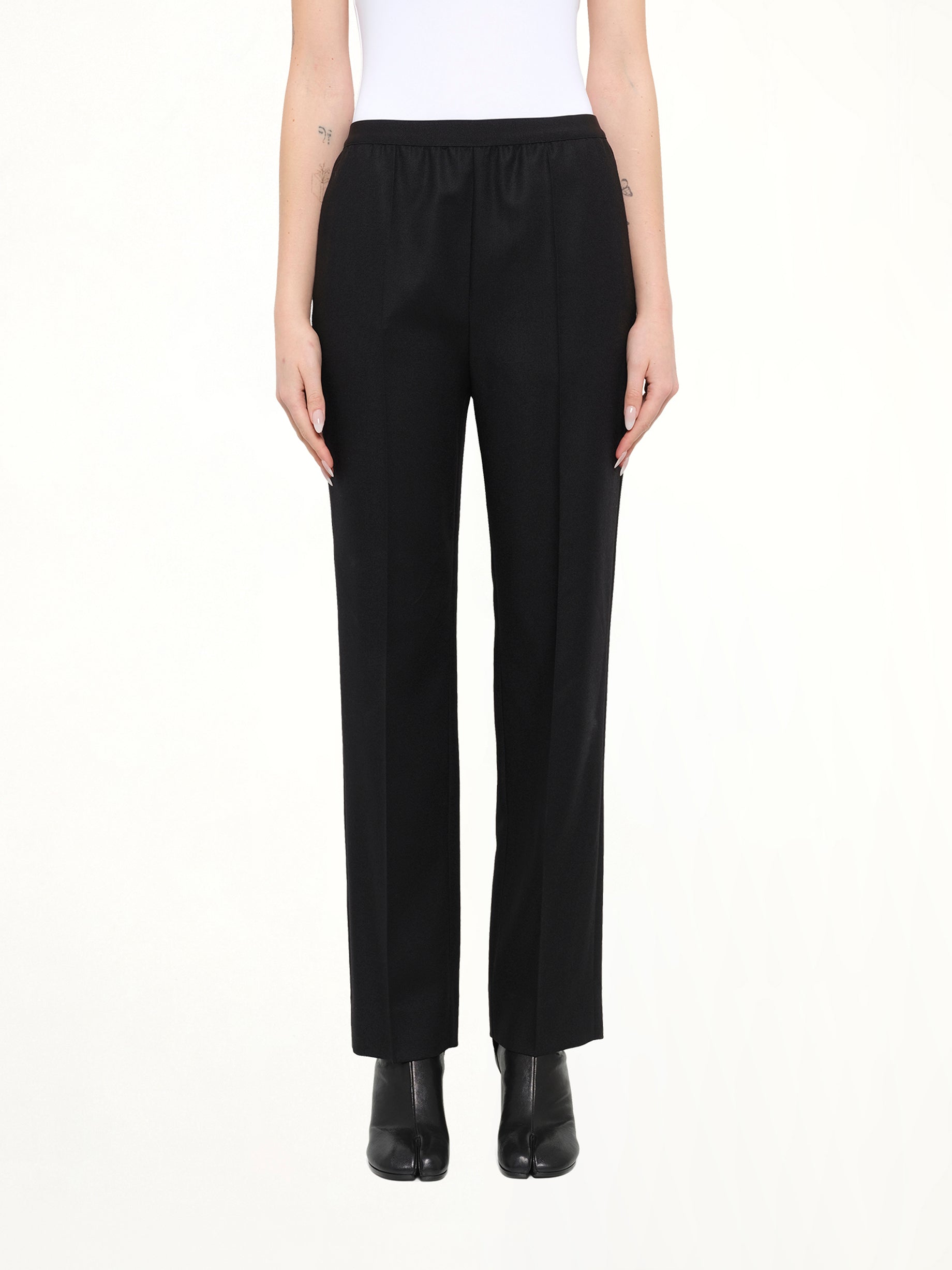 Minimal Elastic Waistband Trousers in Black