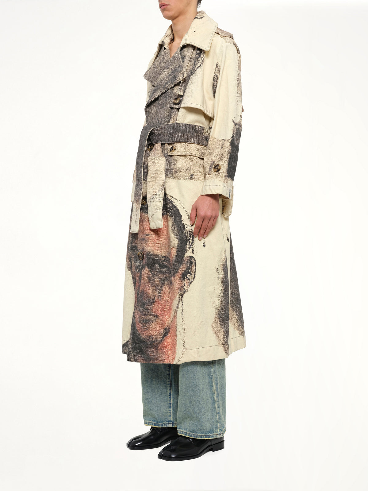 Sketched Faced Trenchcoat in Cream