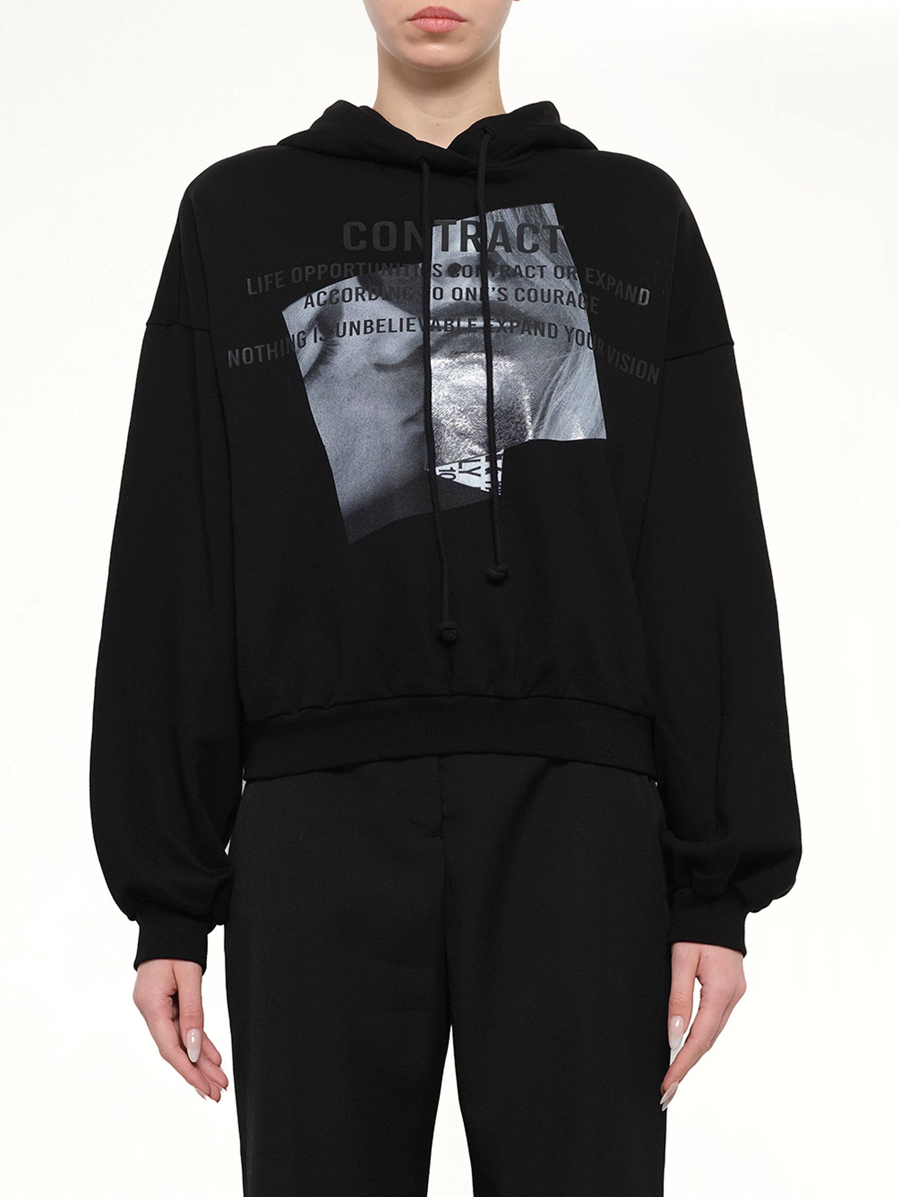 Juunj Oversize Hoodie in Black