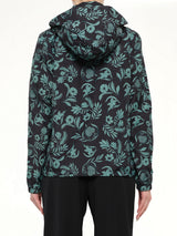 Vent Outerwear in Black