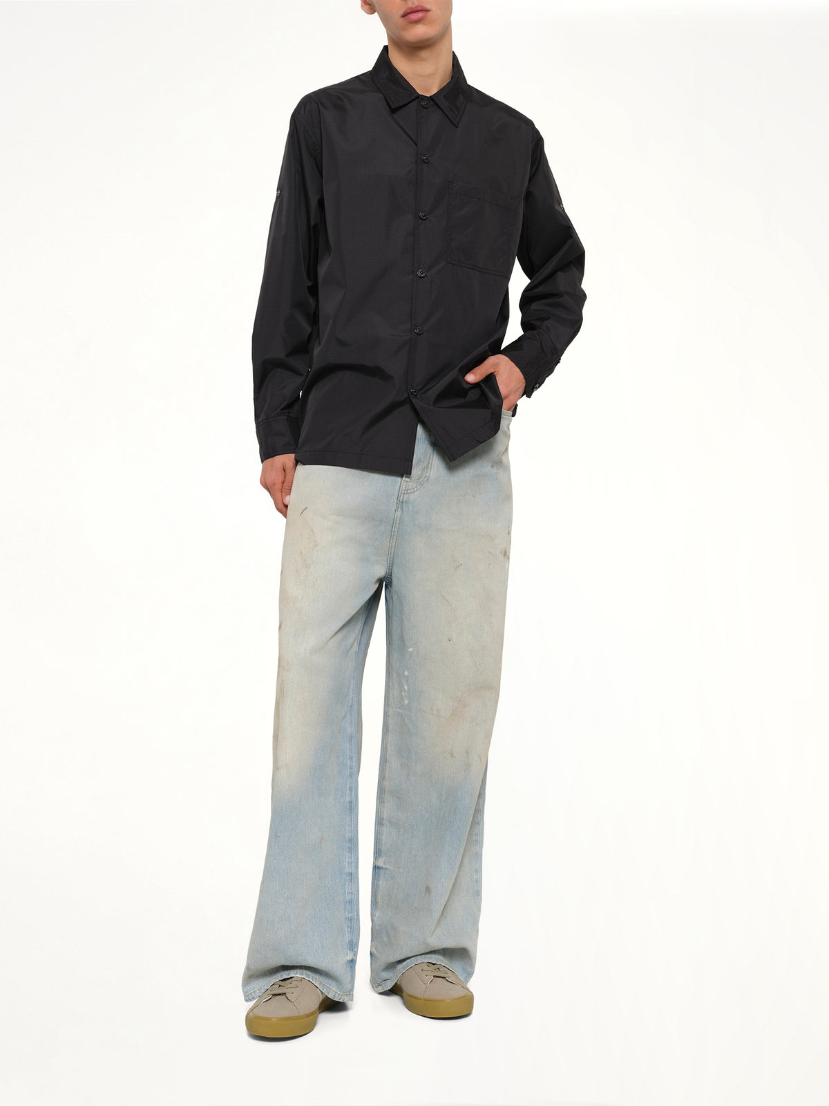 Non Down Military Button Slit Shirt in Black