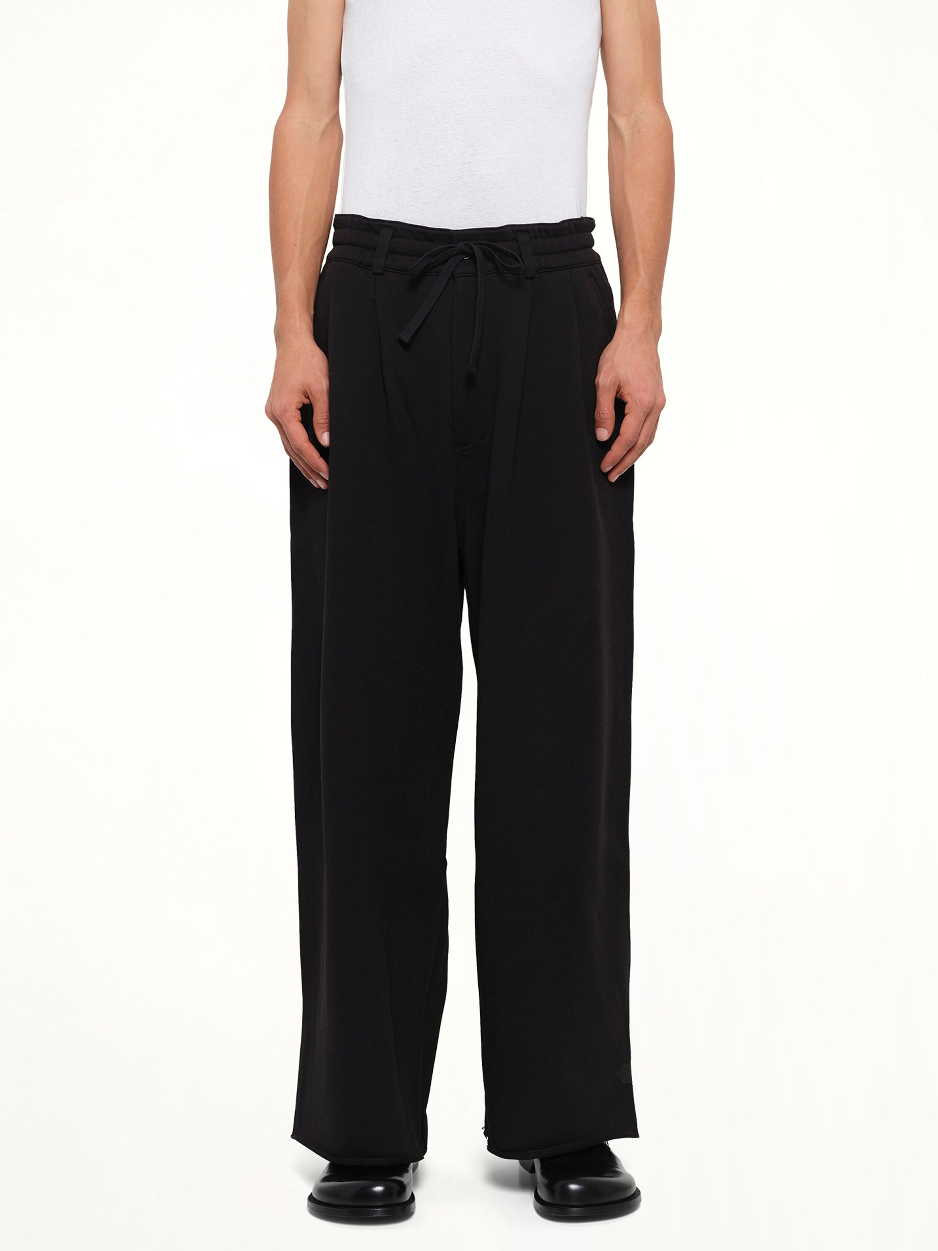 Pleated Pants Back Pile Knit in Black