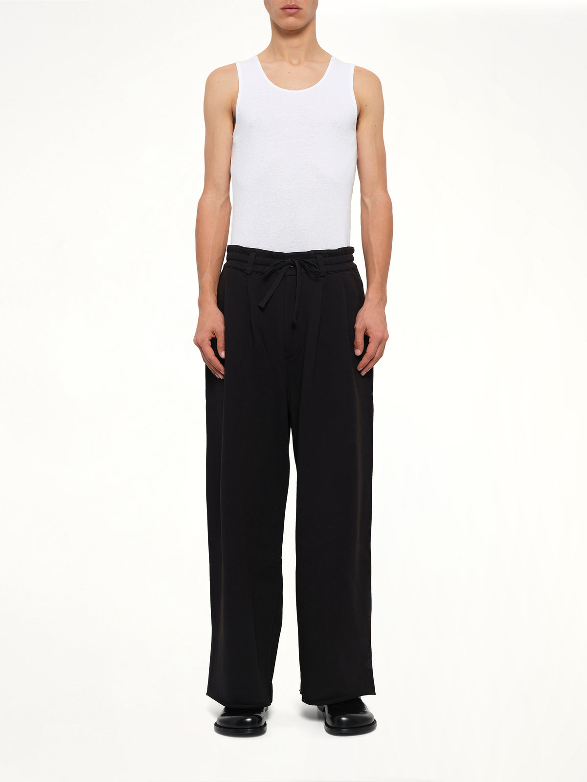 Pleated Pants Back Pile Knit in Black