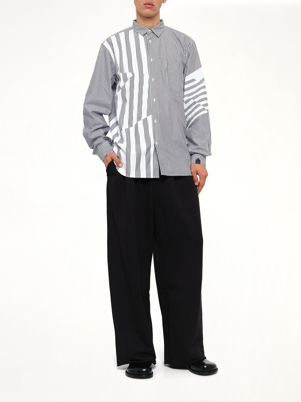Pleated Pants Back Pile Knit in Black