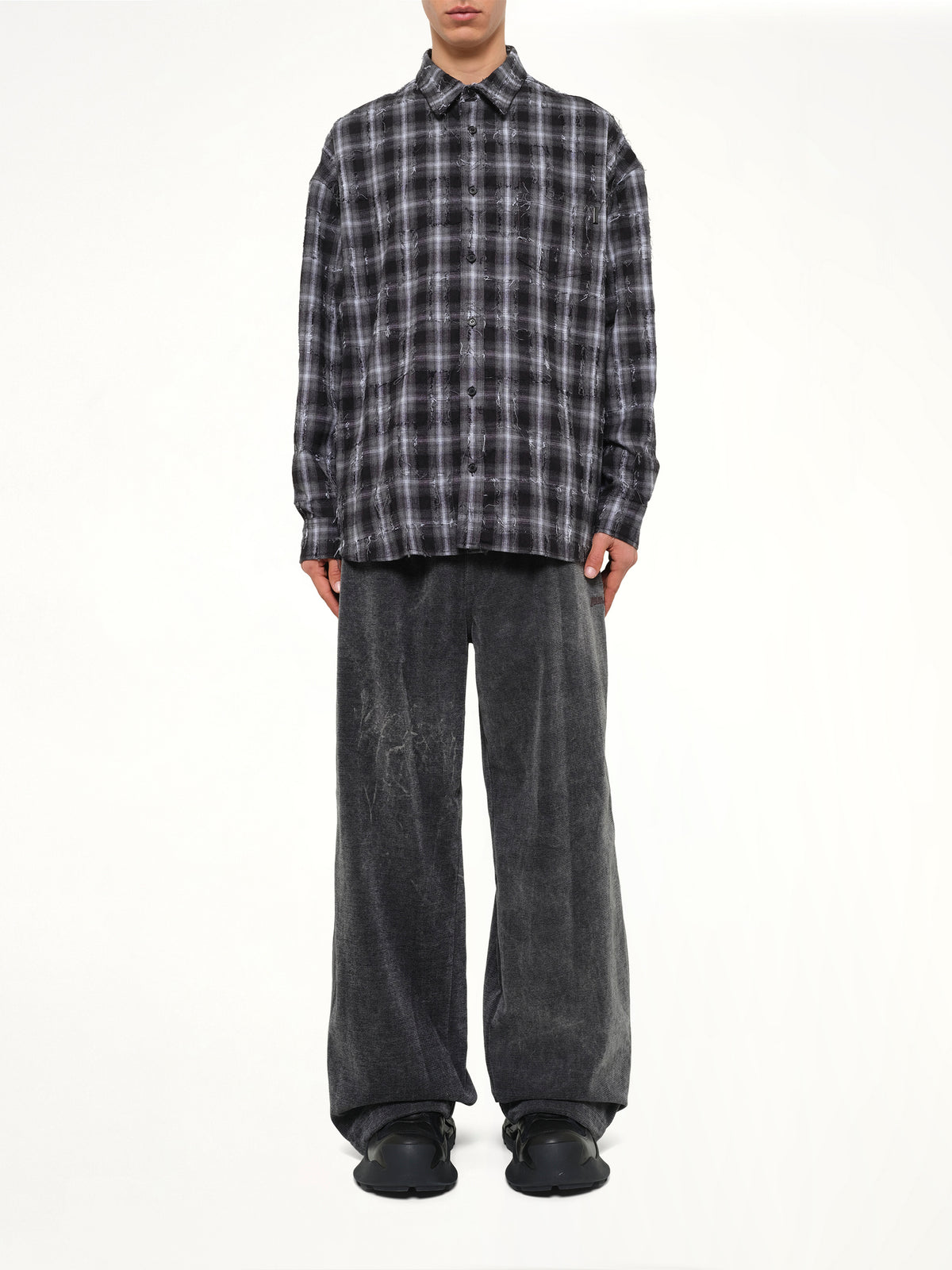 Mono Needle-Fringed Check Loose Fit Shirt in Black