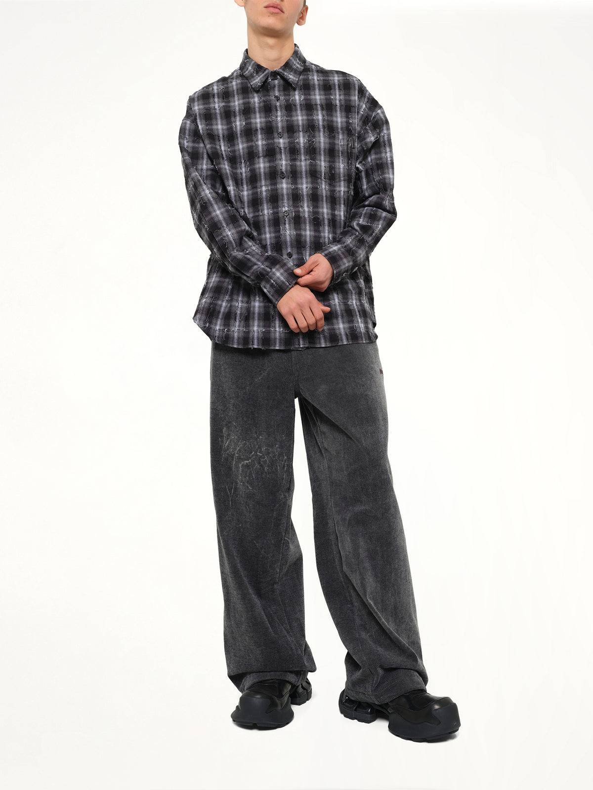 Mono Needle-Fringed Check Loose Fit Shirt in Black