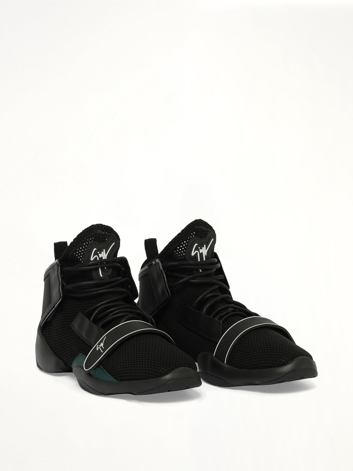 Giollo Sneaker in Black