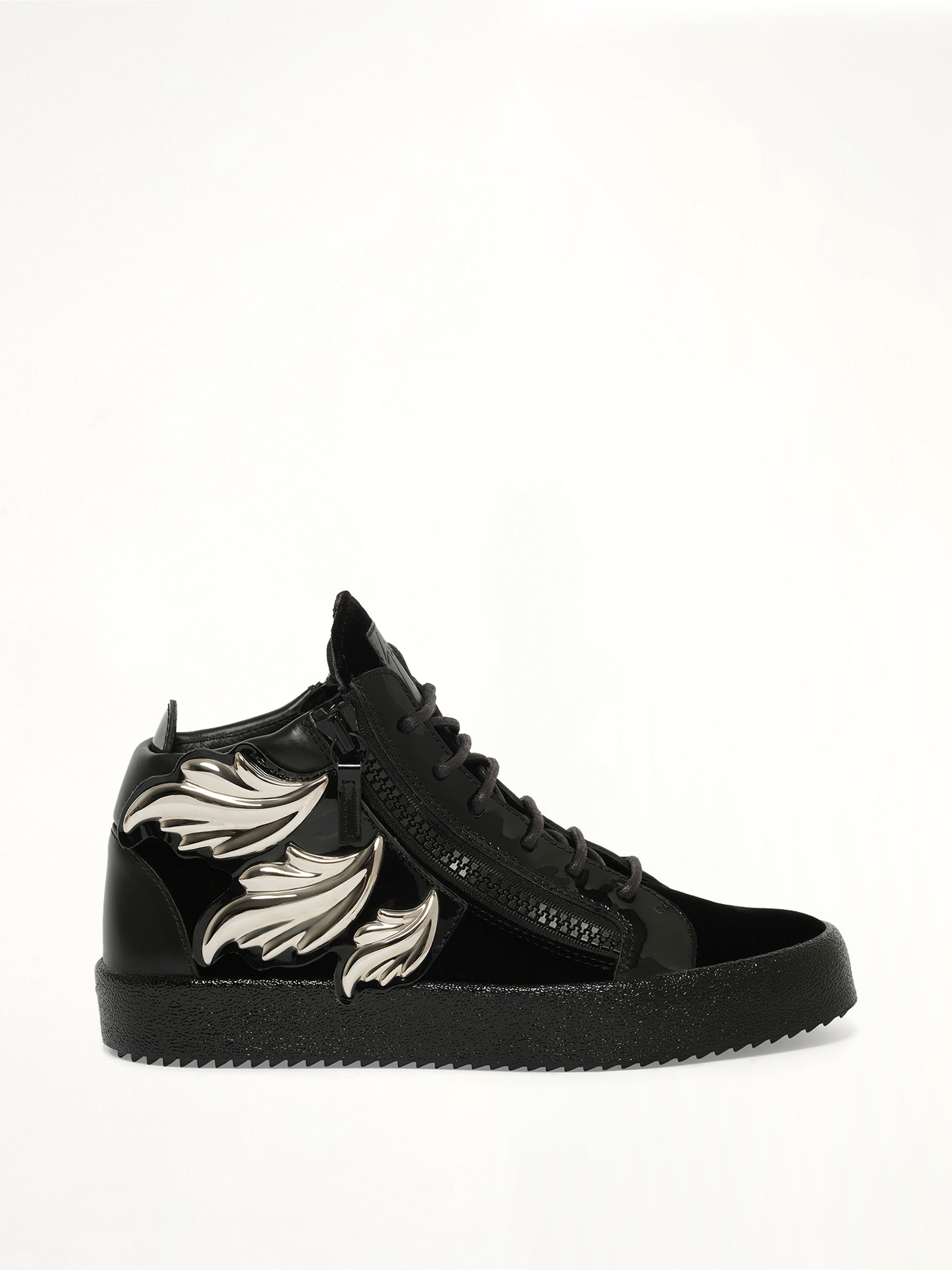 Veronica Nero Sneaker in Black