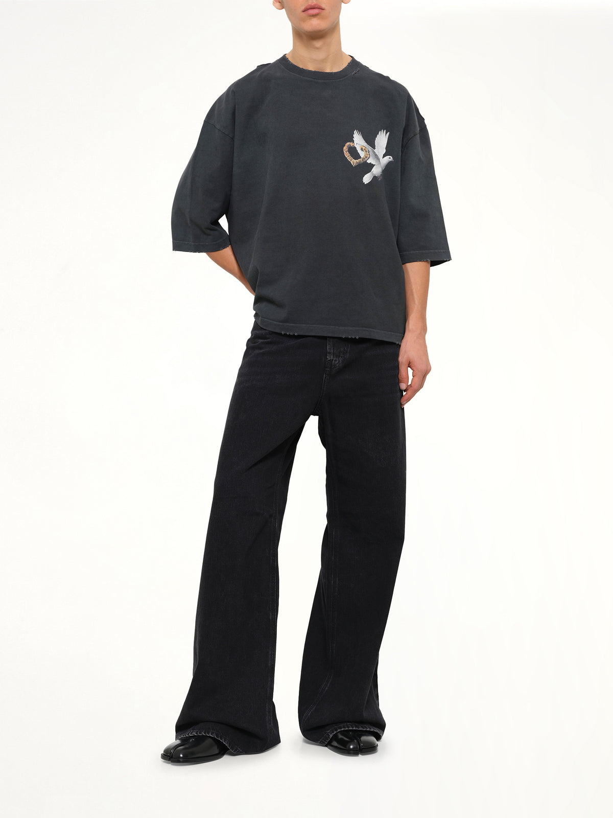 El Movimiento Buffalo T-Shirt in Pirate Black